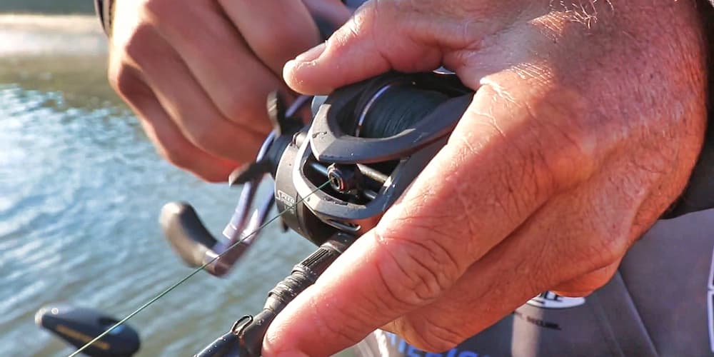 Lew's Speed Spool Baitcast Reel - 9+1 Bearings, Aluminum Frame, 6.8:1 Gear Ratio