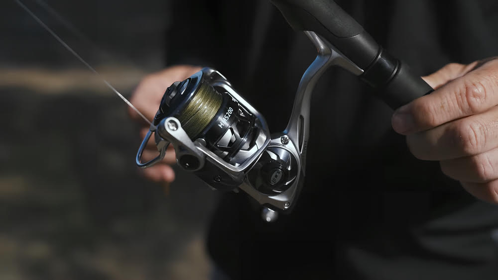 Baitcaster Leews HyperMag Spinning Reel in a close up.